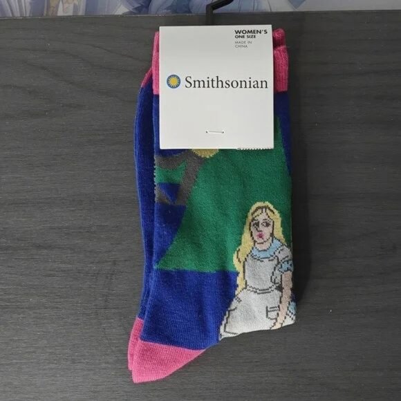 Smithsonian Alice in Wonderland Women Socks. New with tags - Picture 1 of 8